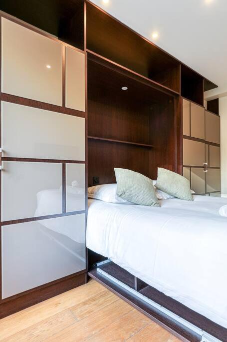 Montaigne Executive Suite Παρίσι Εξωτερικό φωτογραφία